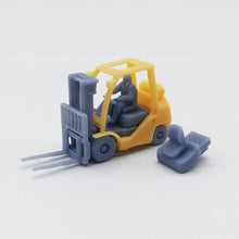 画像をギャラリービューアに読み込む, Outland Models Train Railroad Heavy Duty Forklift Truck w Driver HO Scale 1:87