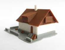 画像をギャラリービューアに読み込む, Alpine Mountain Style Farm House Z Scale 1:220 Outland Models Train Layout