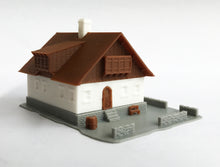画像をギャラリービューアに読み込む, Alpine Mountain Style Farm House Z Scale 1:220 Outland Models Train Layout