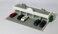 将图片加载到图库查看器,Shopping Centre / Mall w Parking Lot & Cars Z Scale Outland Models Train Railway