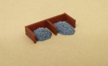 Laden Sie das Bild in den Galerie-Viewer, Ore Mining Accessories: Cart Truck Shanty.. N Scale Outland Models Train Railway