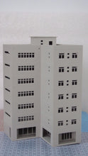 Load image into Gallery viewer, Modern Large Business Building / Office N Scale 1:160 Outland Models Railway