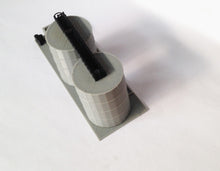 将图片加载到图库查看器,Gas / Fuel Standing Tank Set Z Scale 1:220 Outland Models Train Railway Scenery