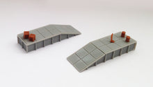 将图片加载到图库查看器,Platform / Loading Dock w Goods Z Scale Outland Models Train Railroad Layout