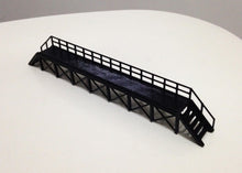 将图片加载到图库查看器,Maintenance Platform for StationEngine House HO OO Scale Outland Models Railway