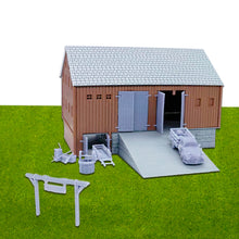 Load image into Gallery viewer, Large Country Farm Barn-McLean Barn Gettysburg 1:64 S Scale