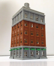 Laden Sie das Bild in den Galerie-Viewer, City Classic Tall Building Grand Hotel N Scale Outland Models Train Railroad