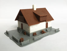 Load image into Gallery viewer, Alpine Mountain Style Farm House N Scale 1:160 Outland Models Train Layout