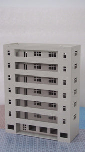 Modern Building Dormitory / School Grey N Scale 1:160 Outland Models Railway