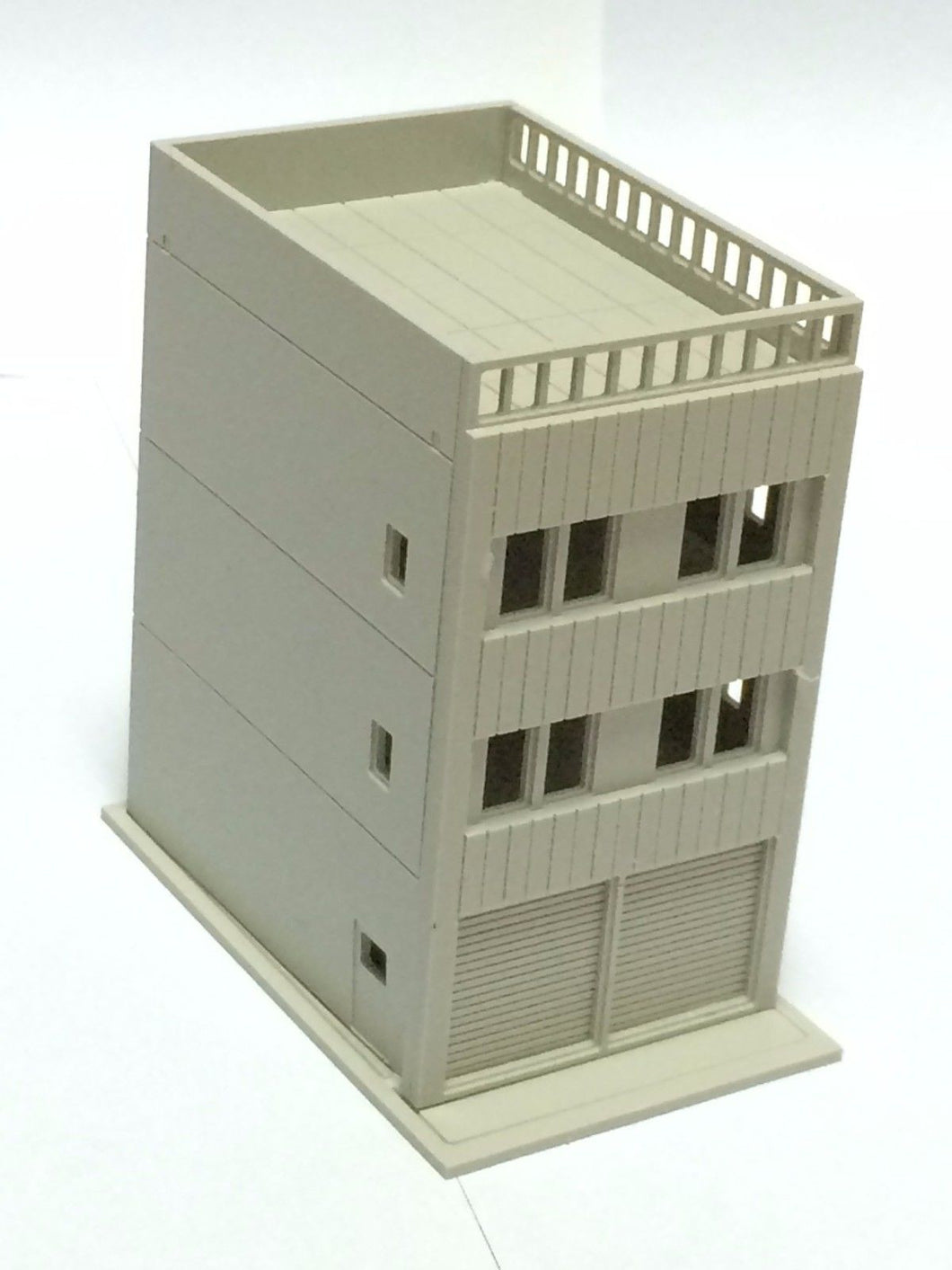 Outland Models Railway Modern 5-Story Commercial Building Unpainted N Gauge | UK Outland Models Railway Modern 5-Story Commercial Building Unpainted N Gauge | UK
